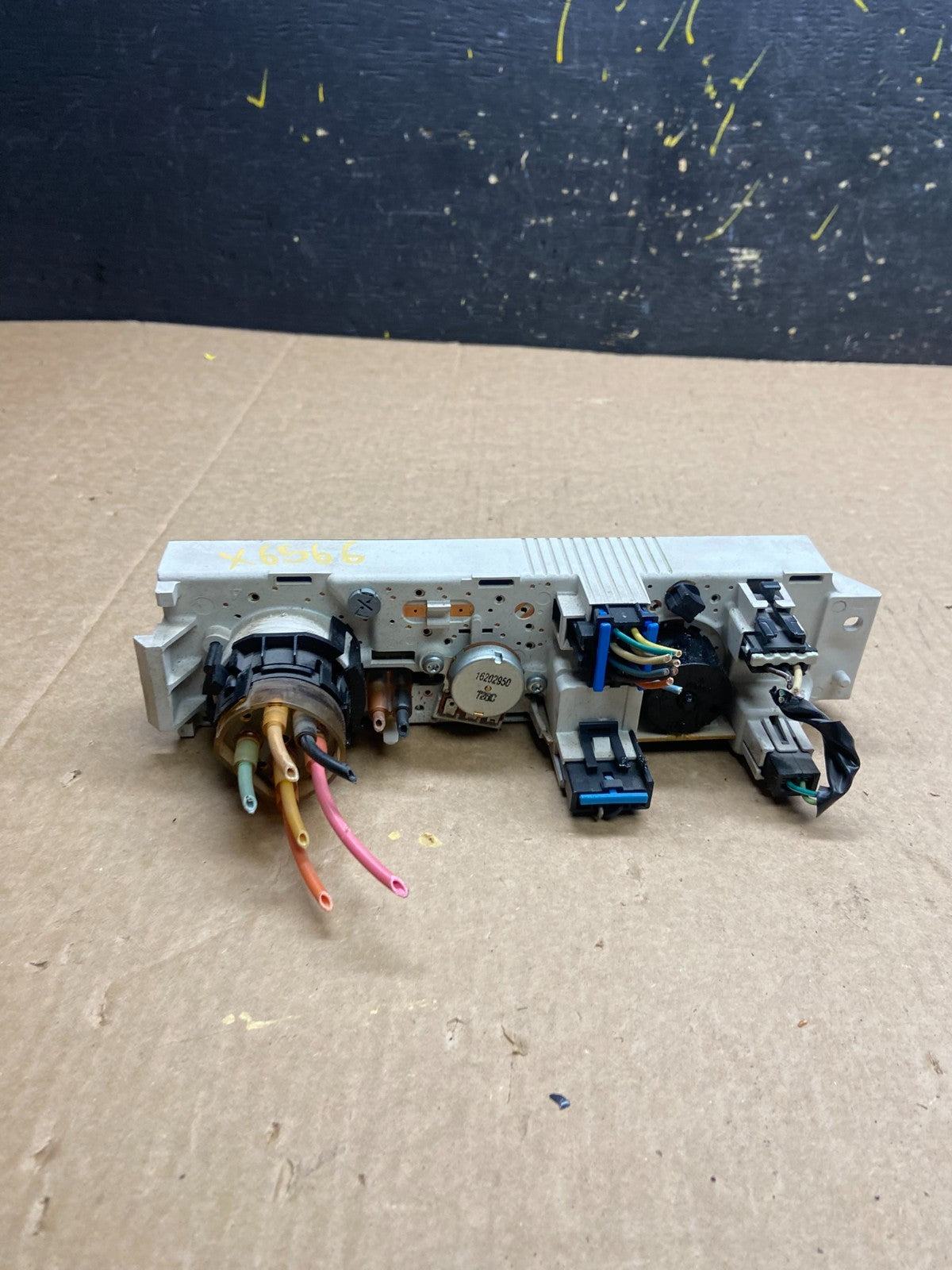 2008-2010 Chevrolet Express 1500 2500 3500 Climate Control Panel x6566 DG3