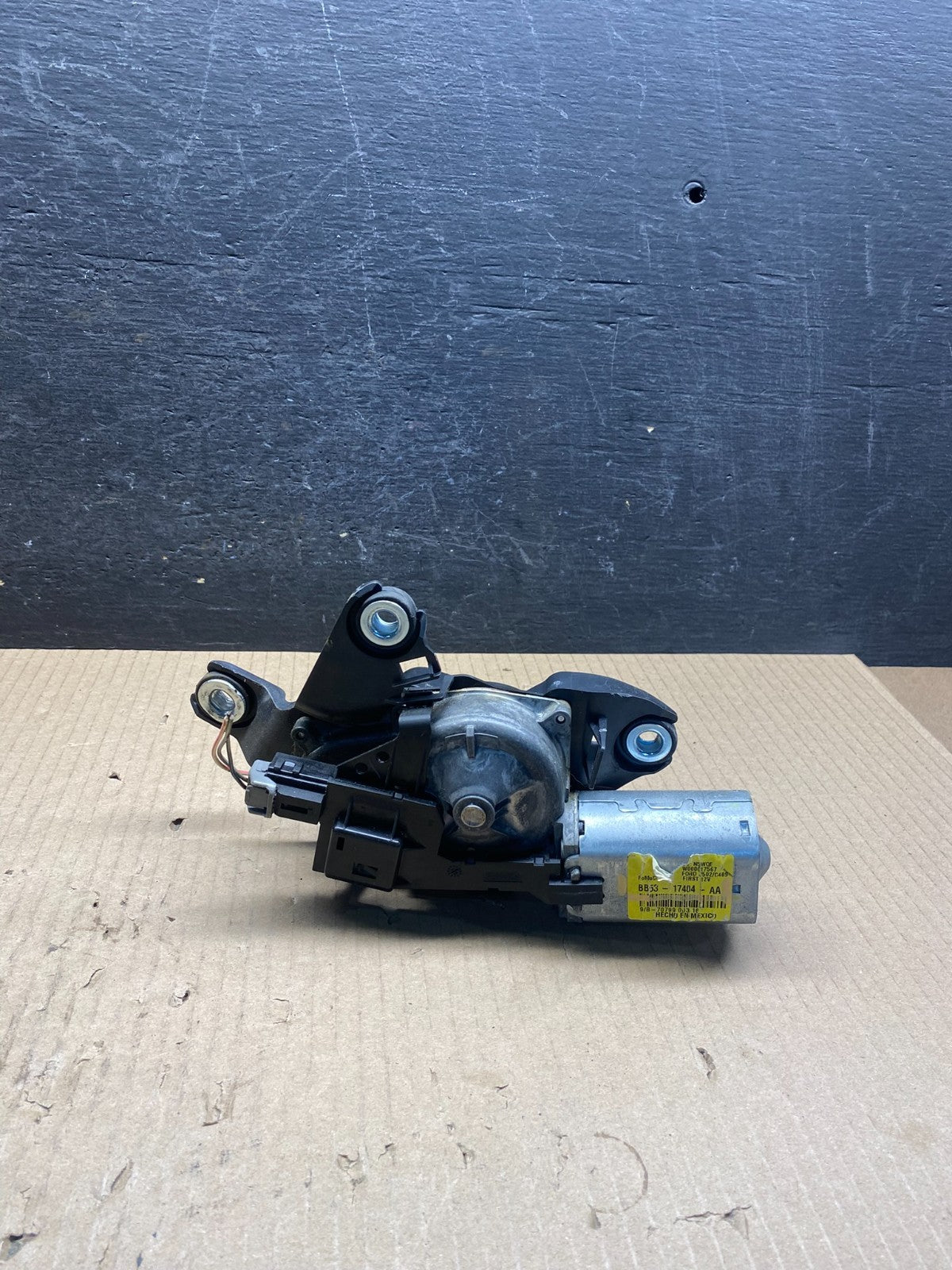 2011 to 2019 Ford Explorer Rear Windshield Wiper Motor AH7479 DG4