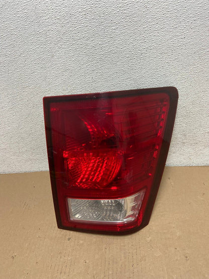 2007 to 2010 Jeep Grand Cherokee Right Passenger Tail Light AF3080 LK0