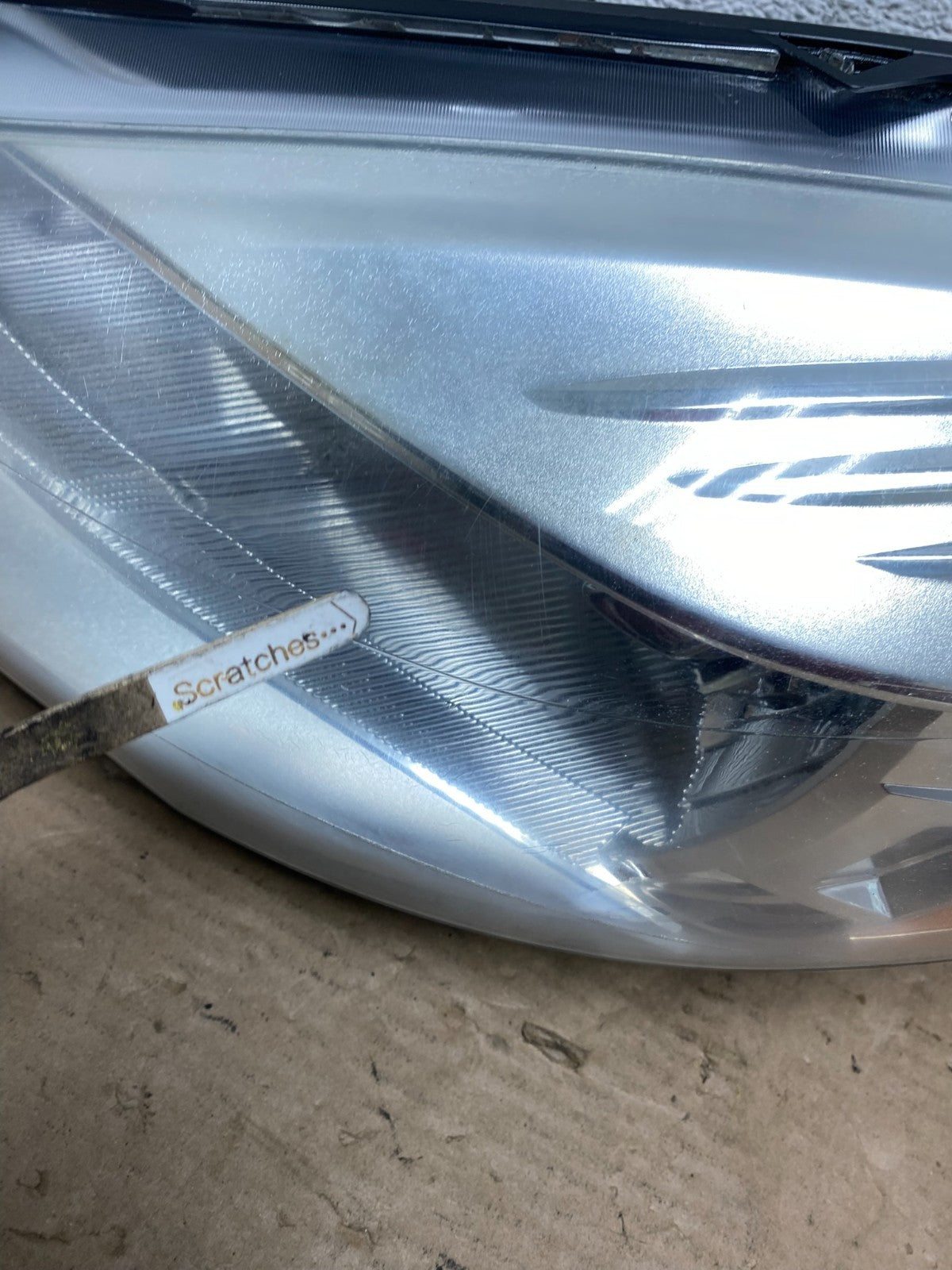 2013 - 2016 Ford Escape Headlight Left Driver Lh Side Halogen AH9526 DW3