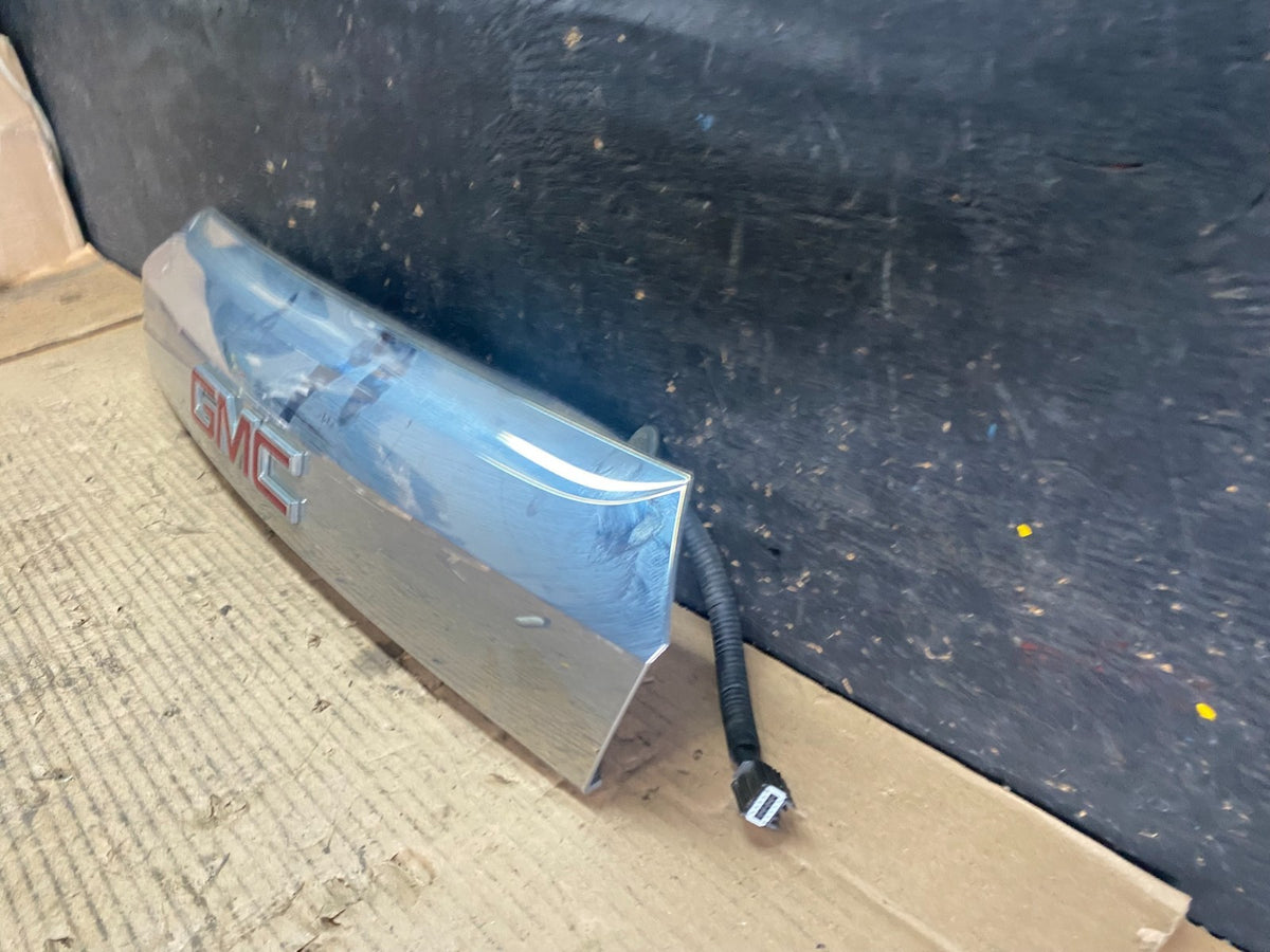 2010-2015 Gmc Terrain Lift Gate Handle Back Up with Camera Camera Panel S5601 DG1