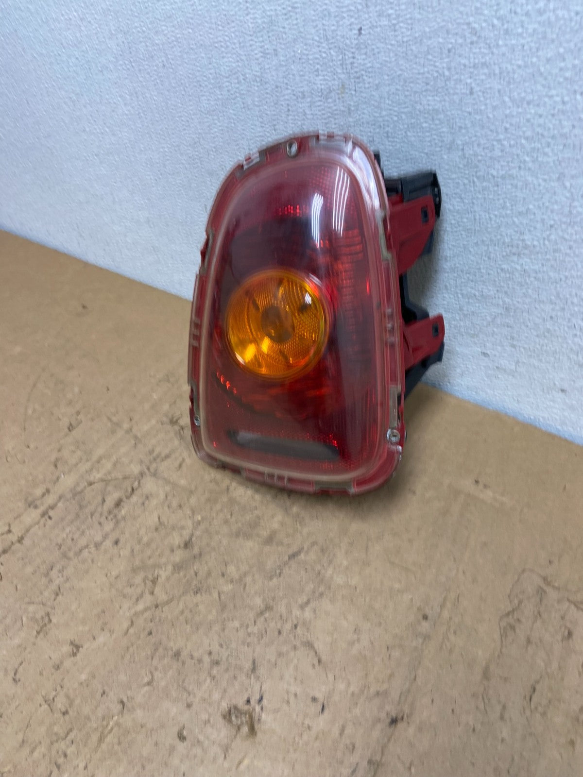2007 2008 2009 2010 Mini Cooper Right Passenger Rh tail light AD0681 DW1