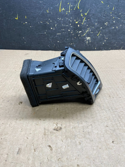 2014 2015  Kia Sorento Front Dash Left Driver LH Side A/C Air Vent z0181 DG2