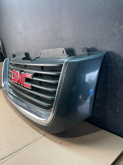 2002 to 2009 Gmc Envoy Front Upper Grill Grille AD8381 DG1