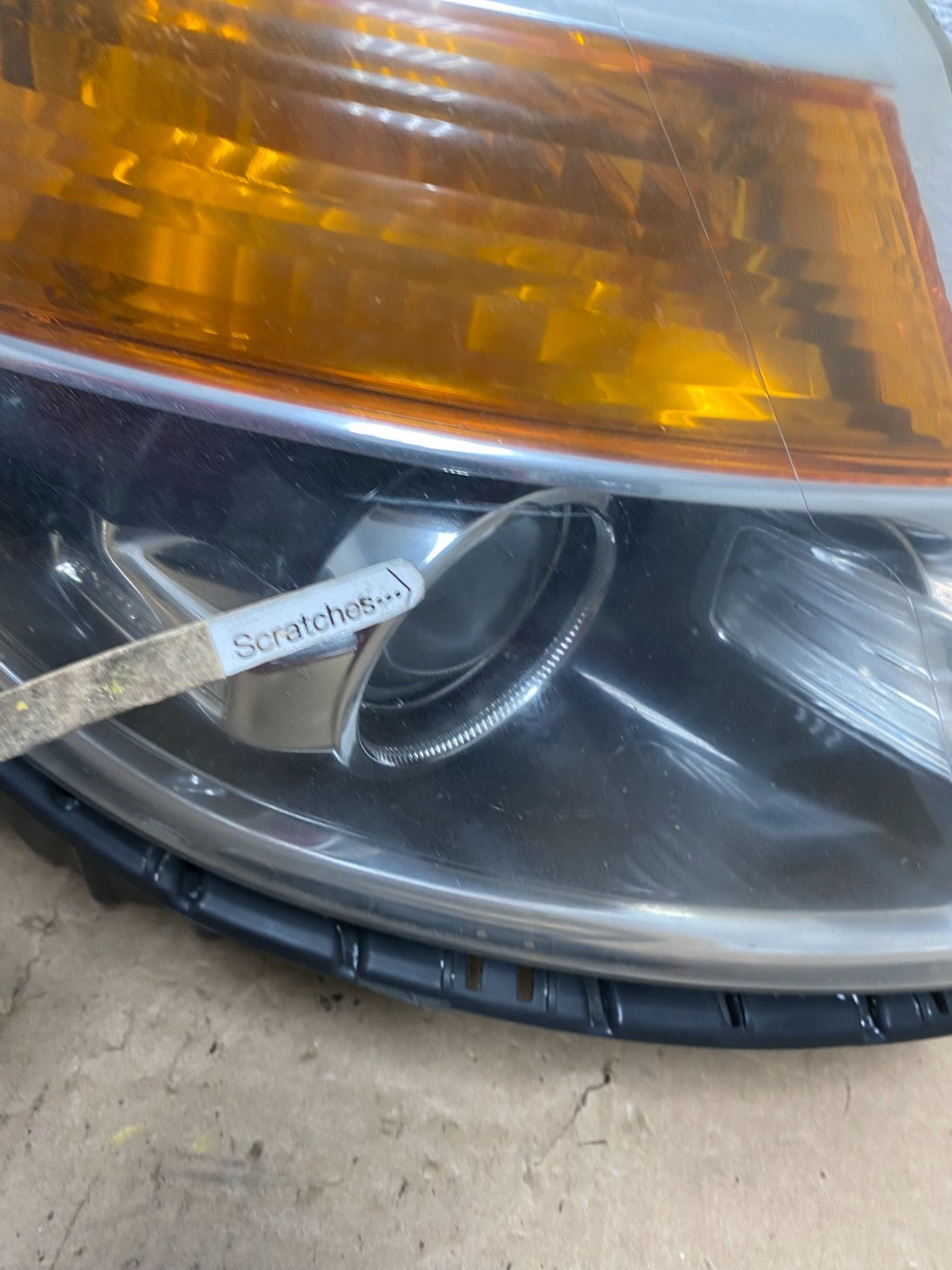 2011 to 2015 Ford Explorer Right Passenger Halogen Headlight AE6572 DW3