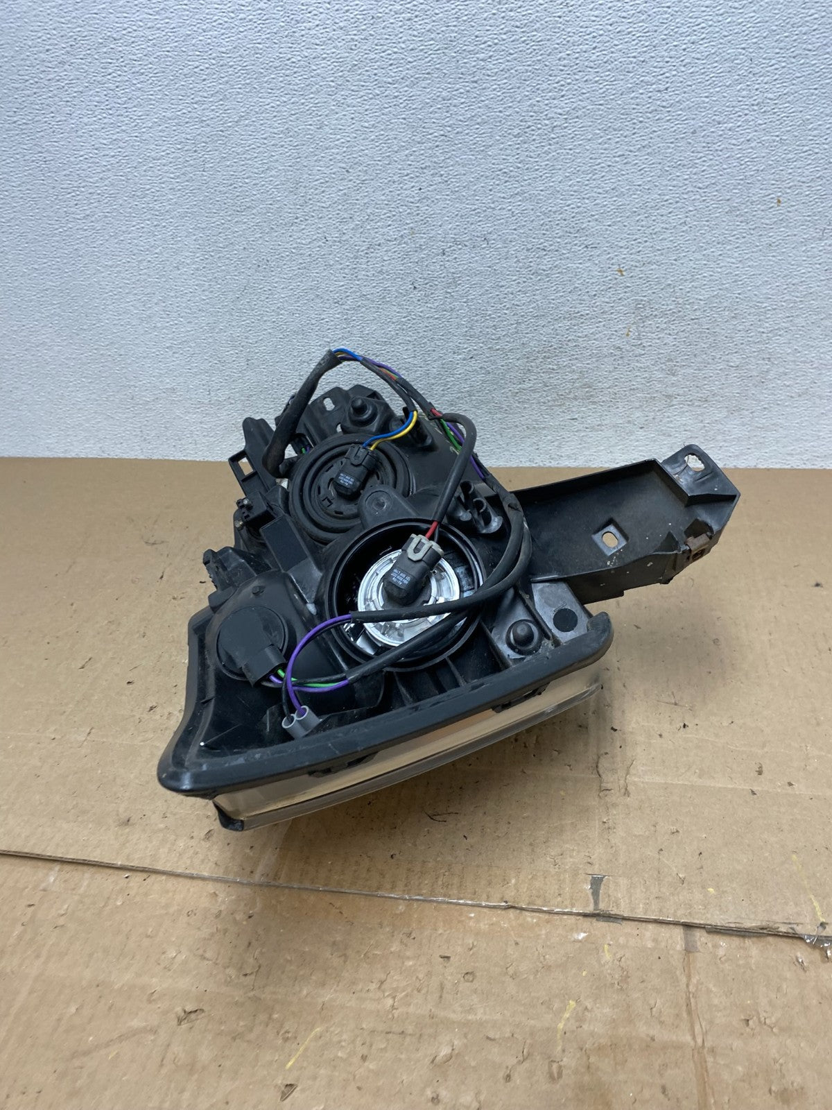2008 - 2015 Nissan Armada Left Driver LH Headlight Halogen AE6542 DW8