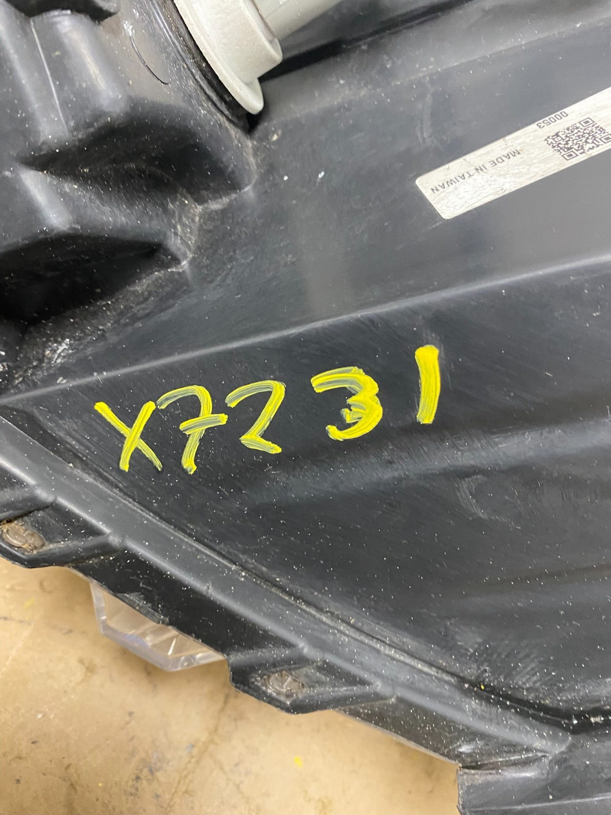 2012 2013 2014 Nissan Versa Note Sedan Headlight Right Passenger Rh X72319