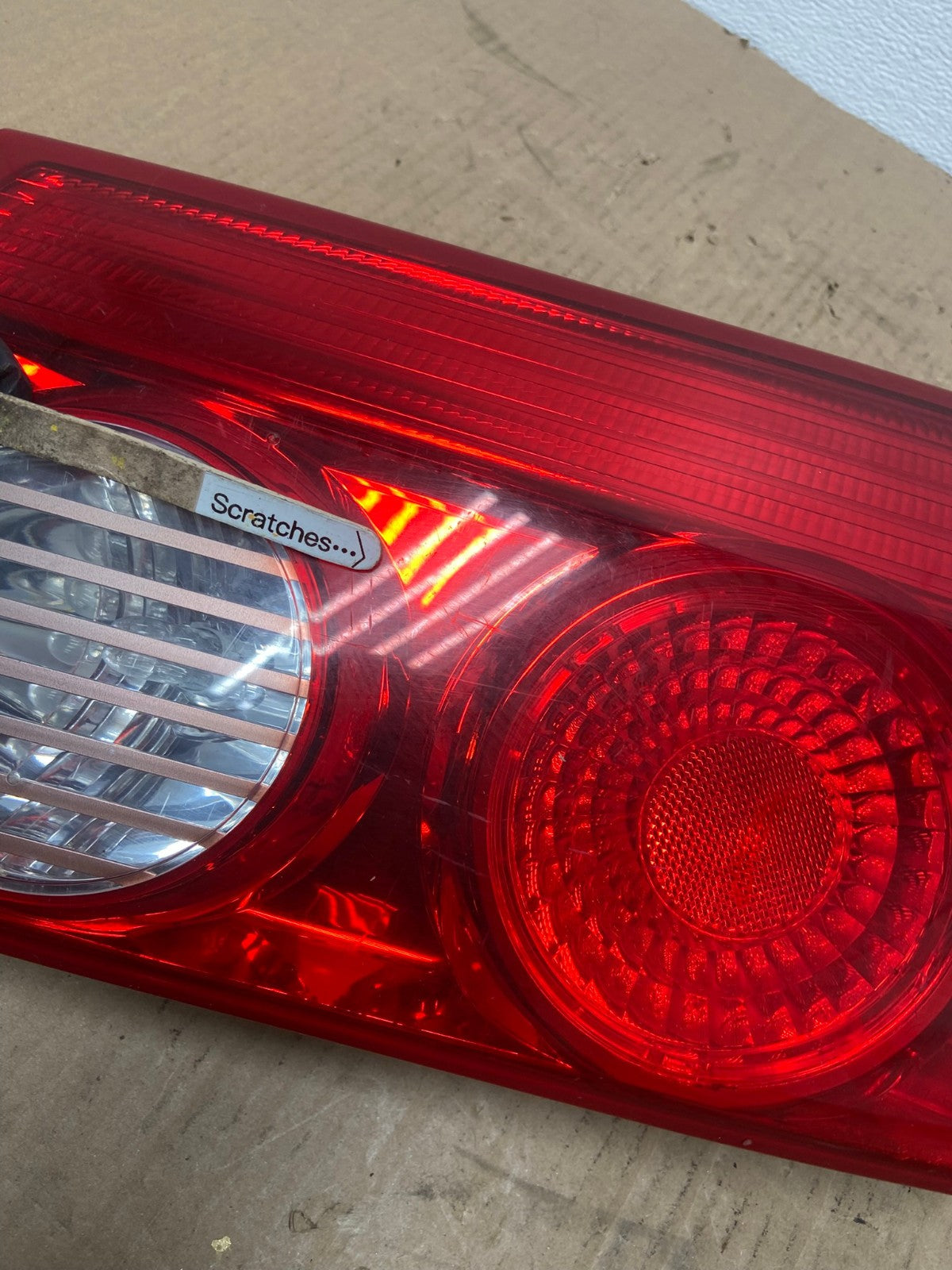 2006 to 2010 Toyota Sienna Right Passenger Rh Inner Tail Light Oem AB8227 LK3