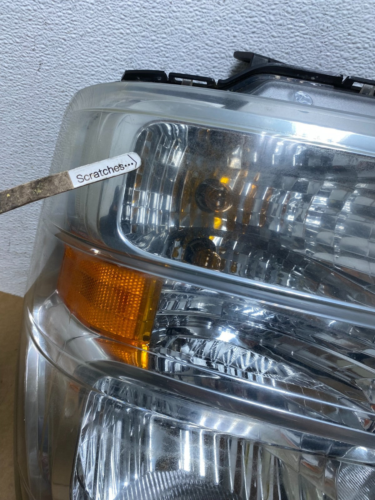 2008-2014 Ford Econoline E150 E250 E350 Right Passenger Headlight AE3063 DW3