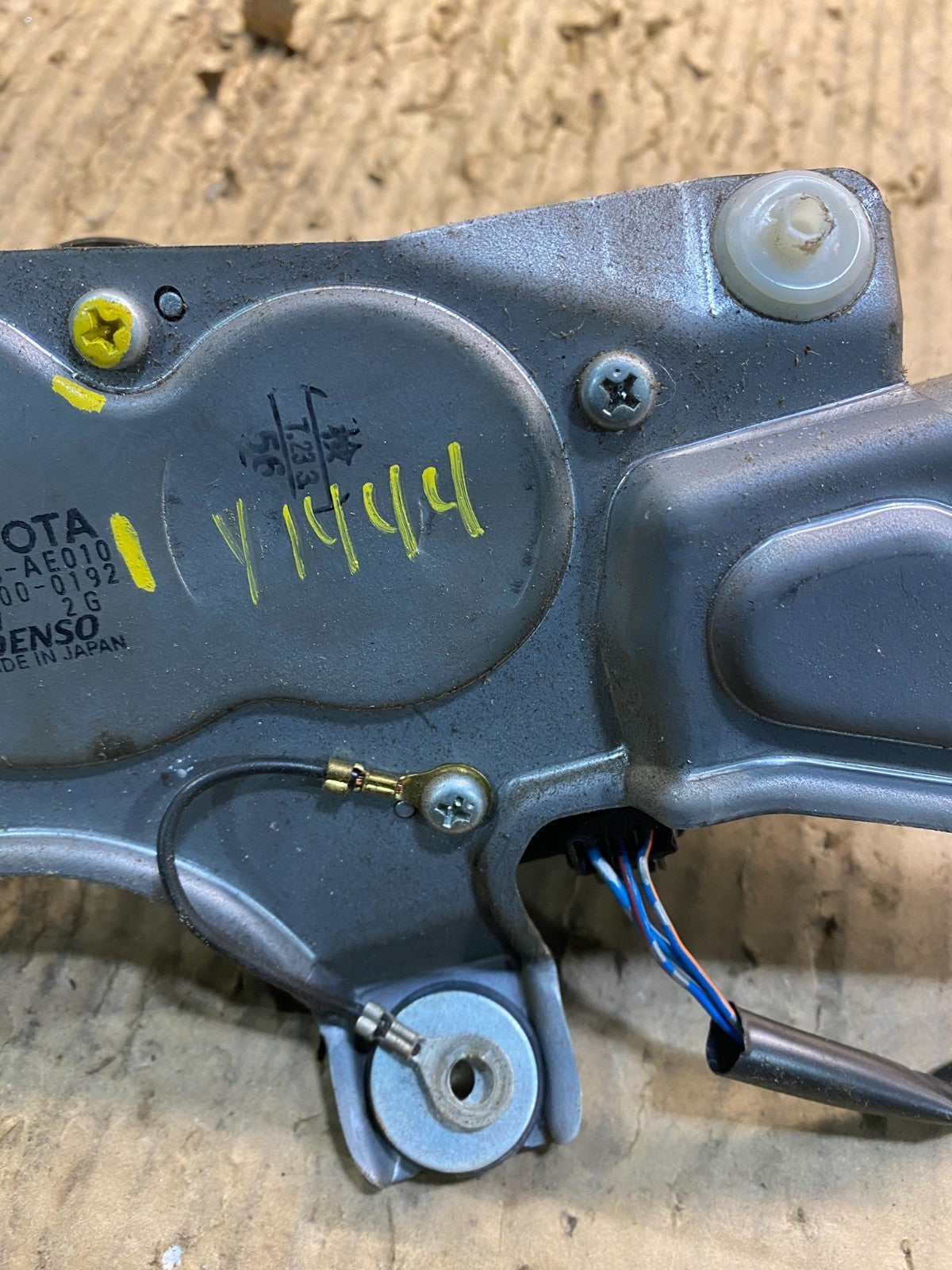 2011-2020 Toyota Sienna Rear Windshield Washer Wiper Motor y1444 DG6