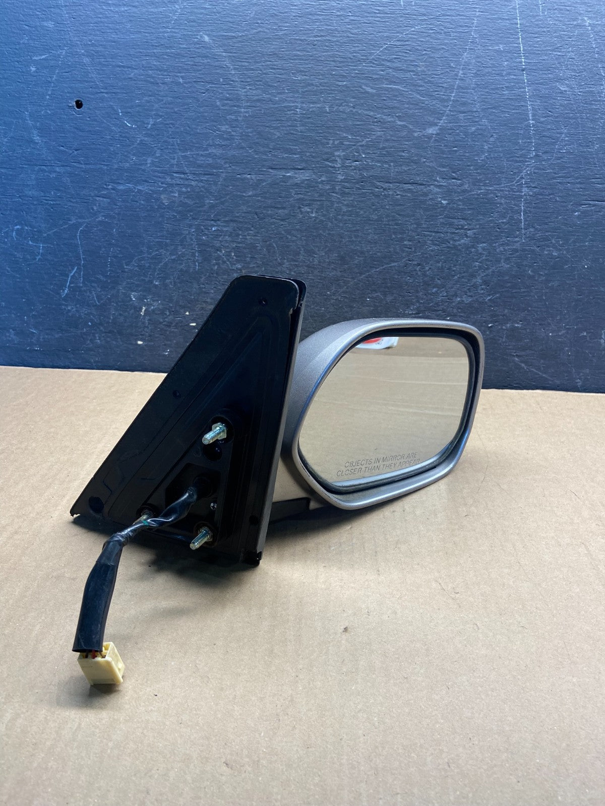 2004 to 2006 Scion XB Right Passenger Side View Door Mirror af9374 DG9