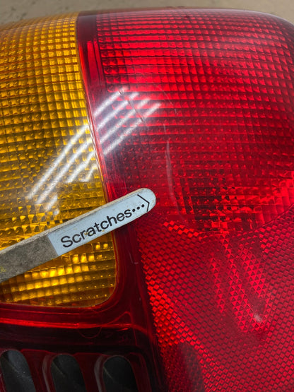 1999-2004 Jeep Grand Cherokee WJ Right Passenger Rh Tail Light AC5956 LK3
