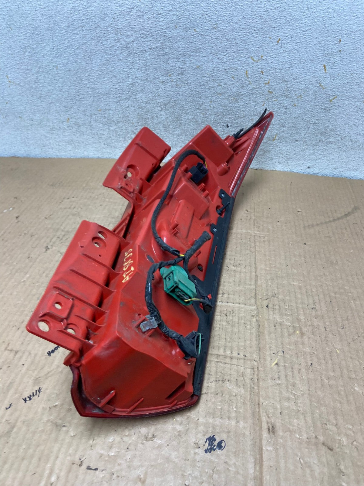 2010 to 2016 Cadillac Srx Left Driver Lh Side Tail Light AI8038 LK6