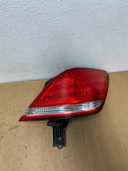2005-2010 Toyota Avalon Right Passenger Side Tail Light AC8578 LK0