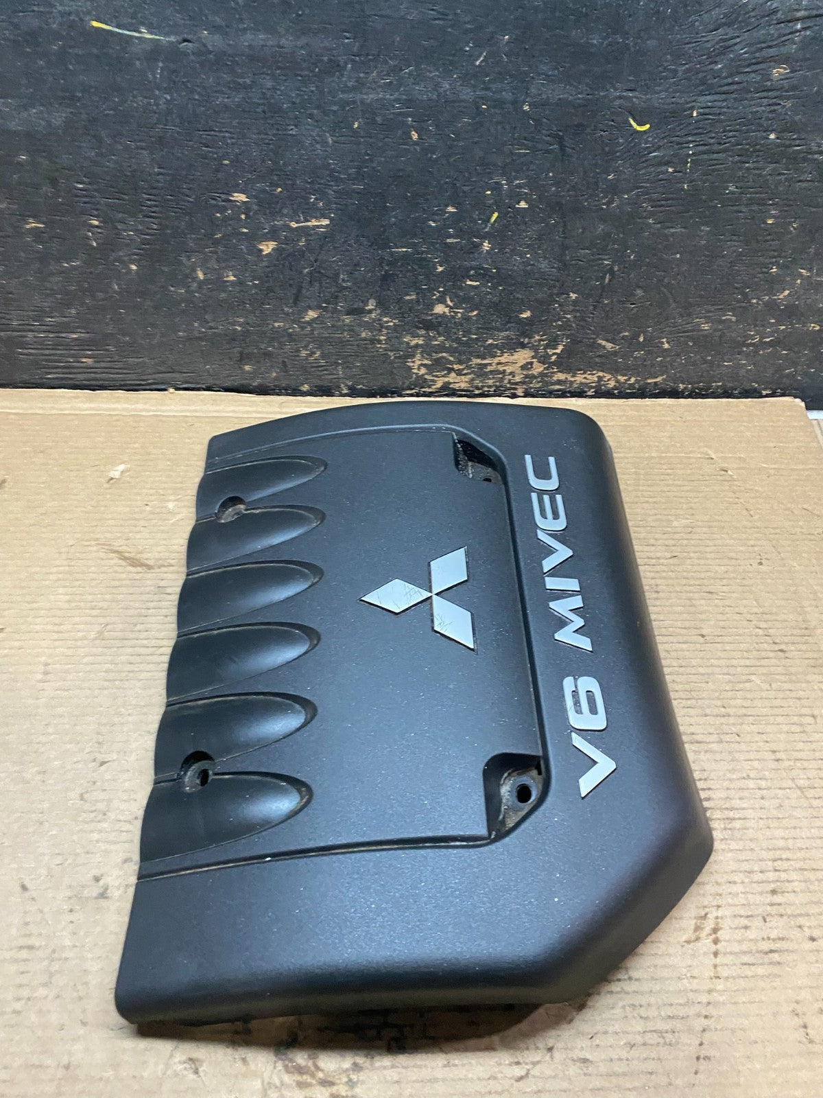 2007 to 2020 Mitsubishi Outlander GT 3.0L V6 Mivec Engine Cover Oem V9377 DG3
