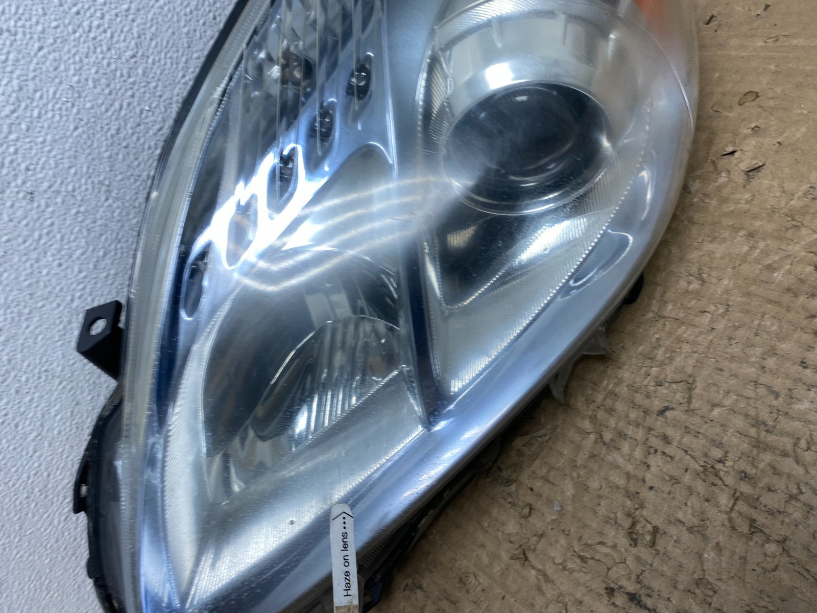 2010 - 2011 Toyota Prius Left Driver LH Blue Halogen Headlight Oem AC4092 DW5