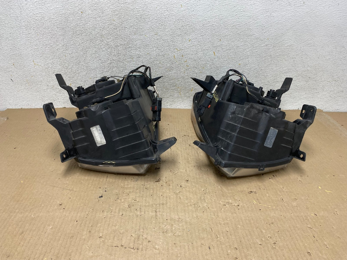 2008-2010 Jeep Grand Cherokee Left+Right Set Halogen Headlights AH5957 DW12
