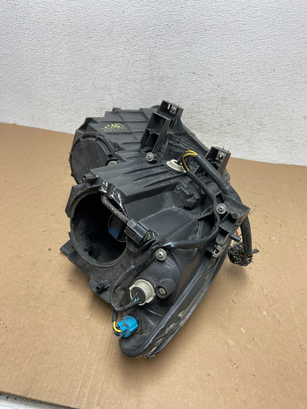 2010 - 2012 Mazda Cx9 Cx-9 Left Driver LH Headlight Halogen AD7997 DW9