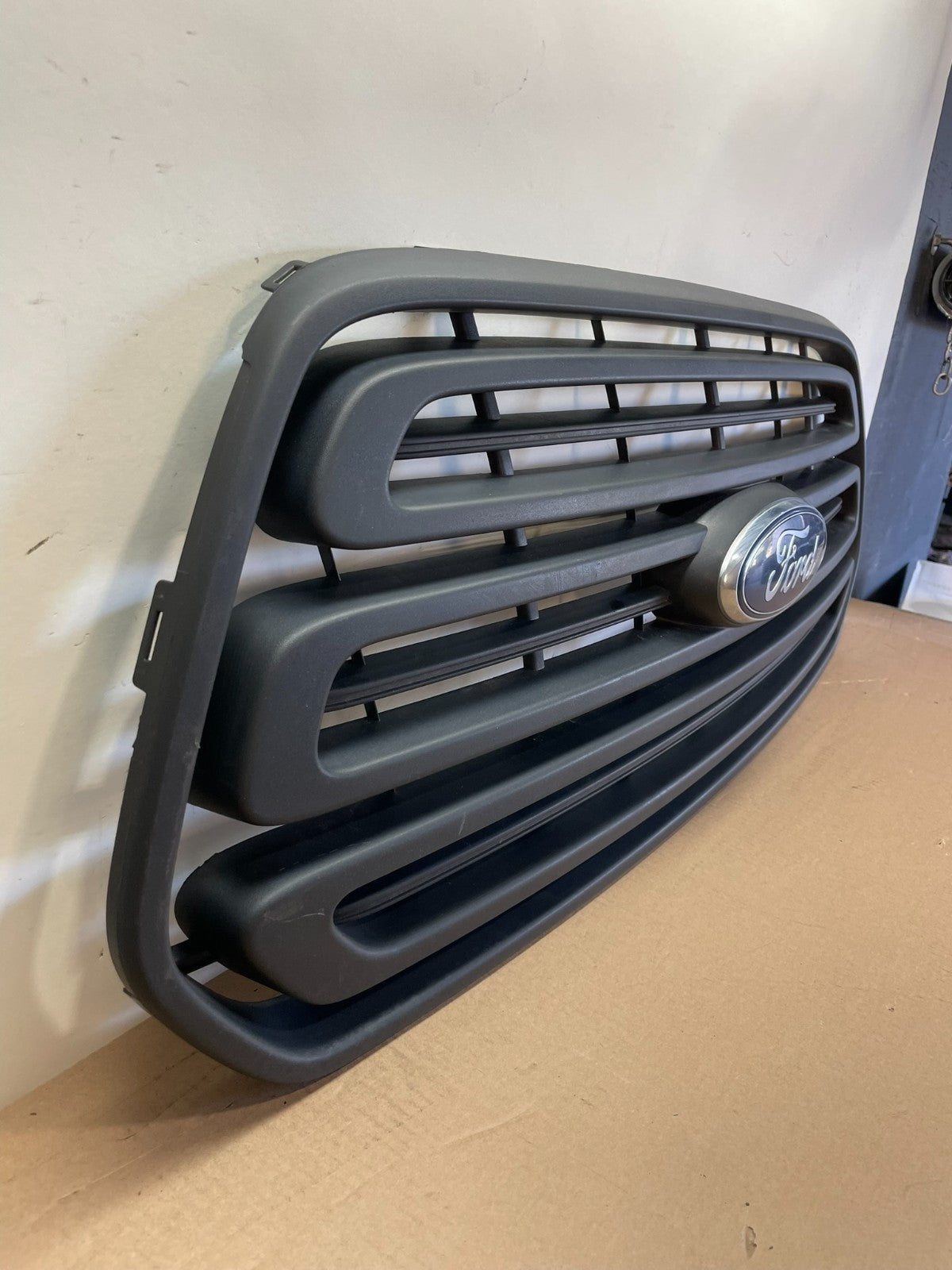 2015 to 2019 Ford Transit Front Upper Grill Grille AI3937 DG2