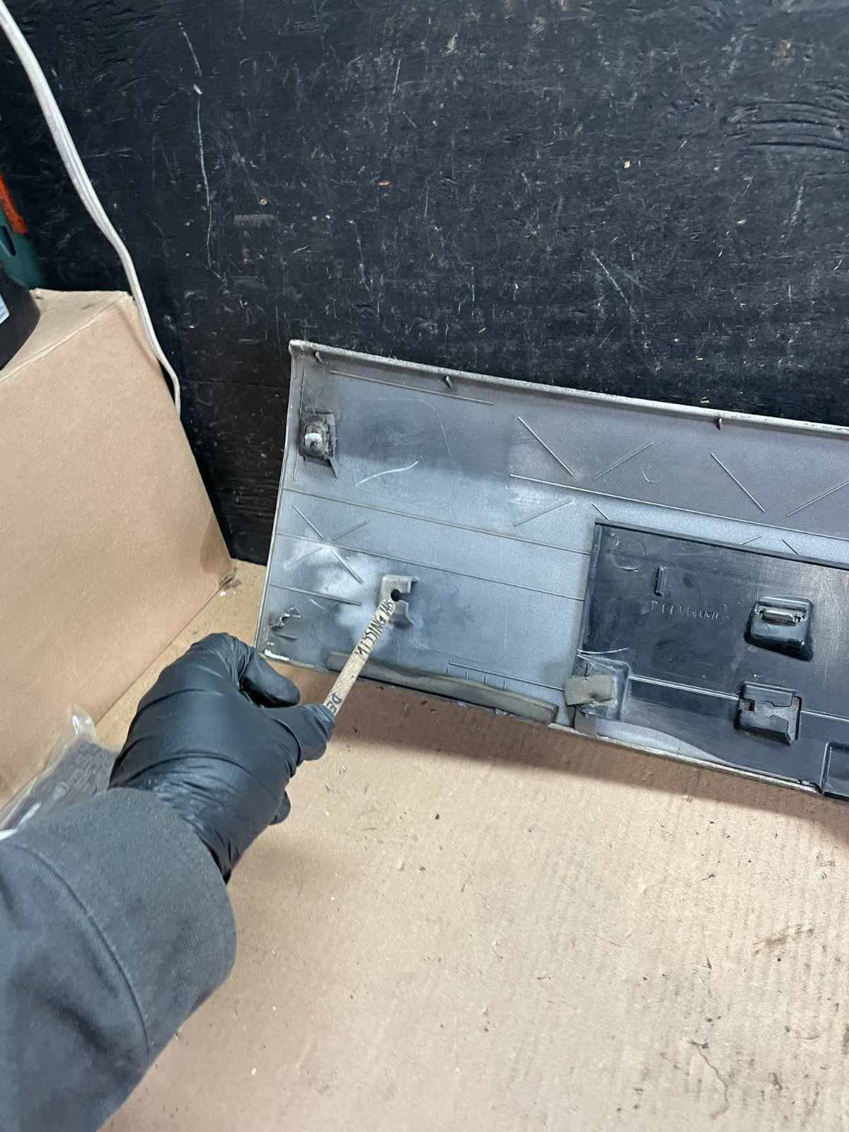 2011-2018 Dodge Grand Caravan Rear Tail Gate Trim Molding Panel OEM T0495 DG16