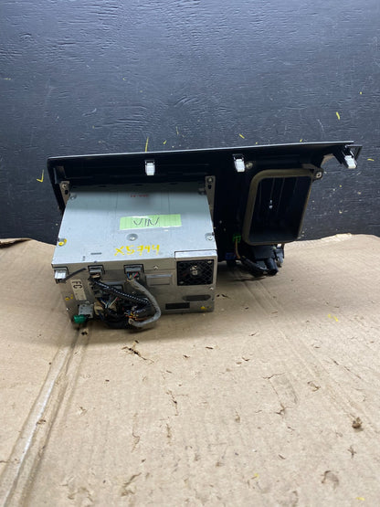 2006 - 2011 Honda Civic Radio AM/FM Climate Control Air Vent Bezel X5794 DG5