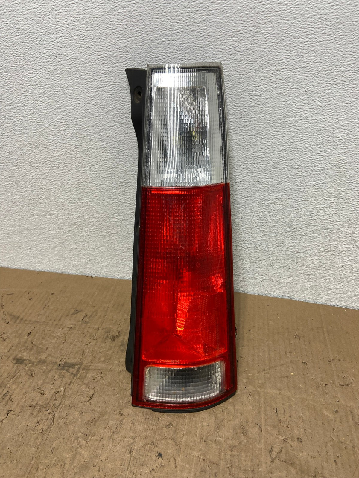 1997 1998 1999 2000 2001 Honda Crv Cr-v Right Passenger  Tail Light OEM AC02700