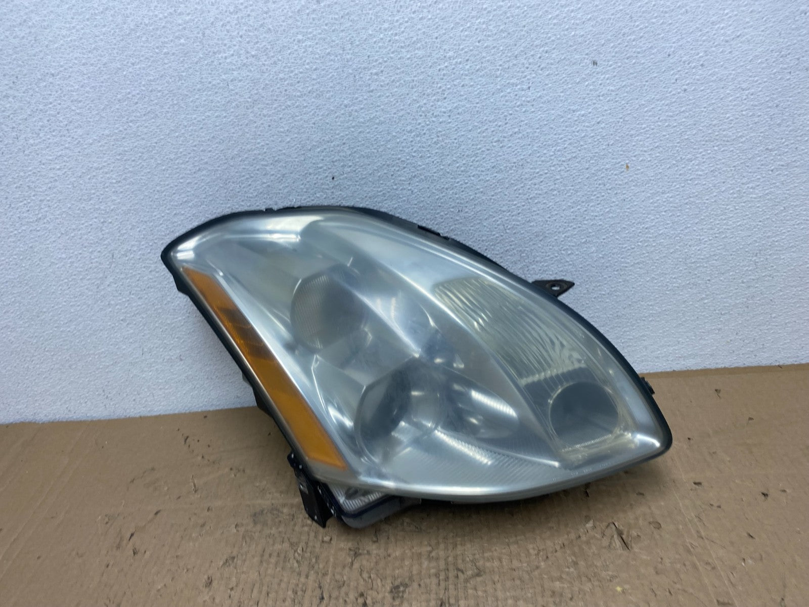 2004 2005 2006 Nissan Maxima Right Passenger Side Headlight Xenon HID AC4183 DW0