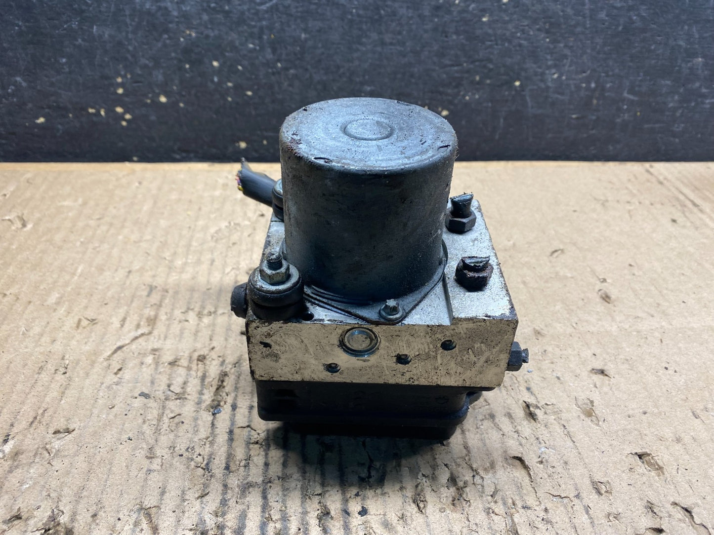 2007 to 2008 Audi A4 S4 ABS Anti-Lock Brake Pump 8e0910517j OEM v0775 DG0