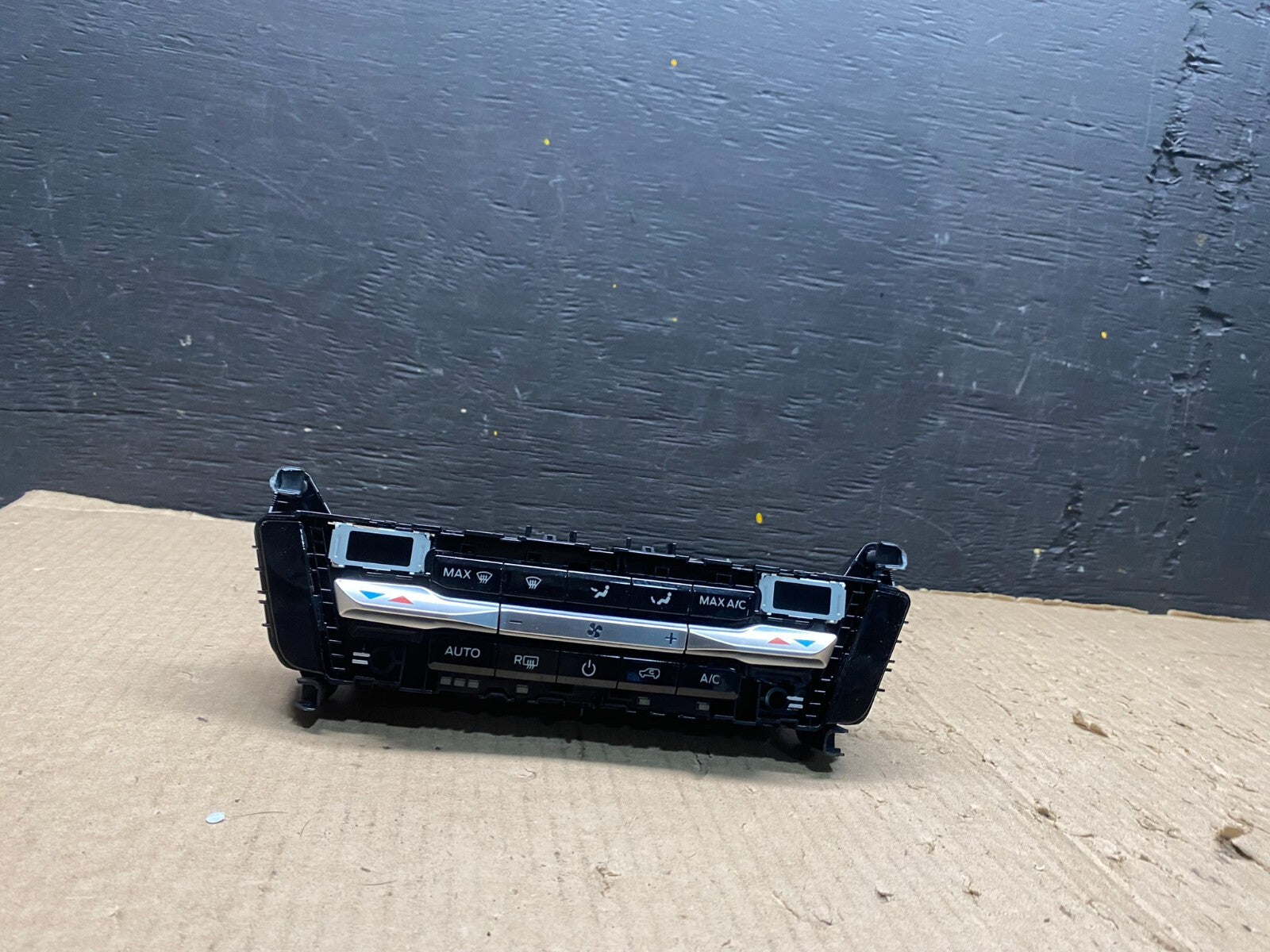 2020 to 2023 Ford Explorer A/C Heater Climate Control Panel F9163 PS0