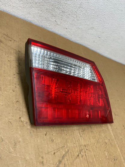 2005 2006 2007 Honda Odyssey Inner Left Driver Lh Tail Light AA0436 DW2