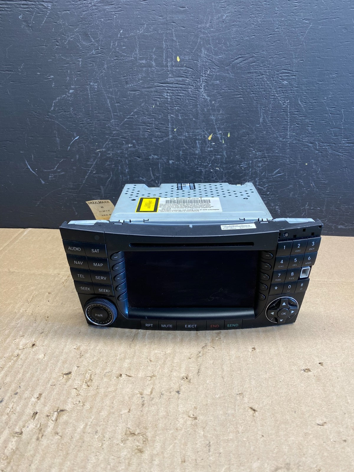 2003-2006 Mercedes Benz W211 E350 E500 Radio Screen Navigation Display AB9577 DG0