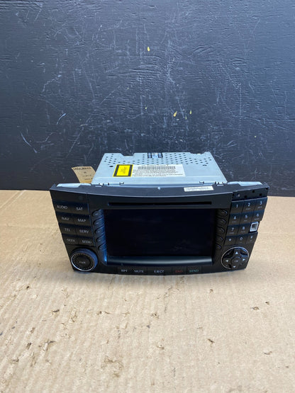2003-2006 Mercedes Benz W211 E350 E500 Radio Screen Navigation Display AB9577 DG0