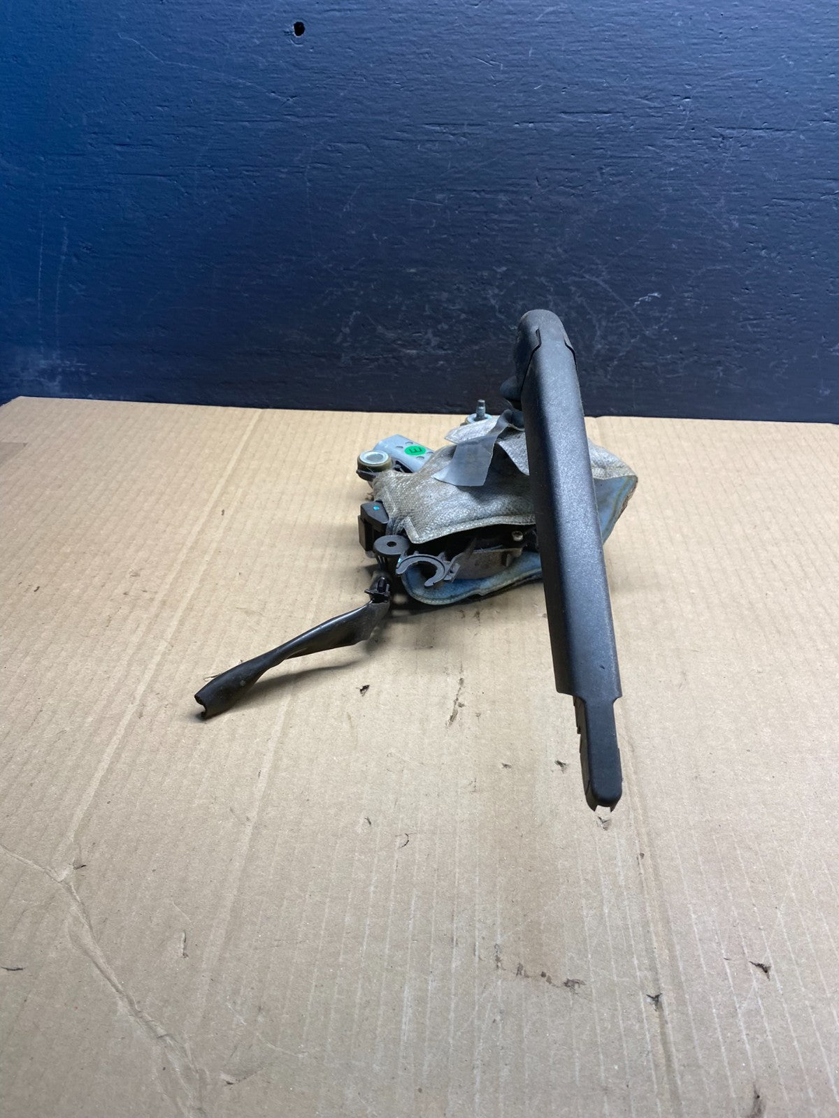 2017 to 2021 Nissan Rogue Rear Windshield Wiper Motor OEM AC0868  DG2