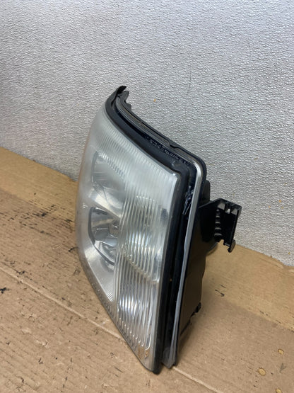 2002-2006 Cadillac Escalade Right Passenger Side Xenon HID Headlight Oem AB52831