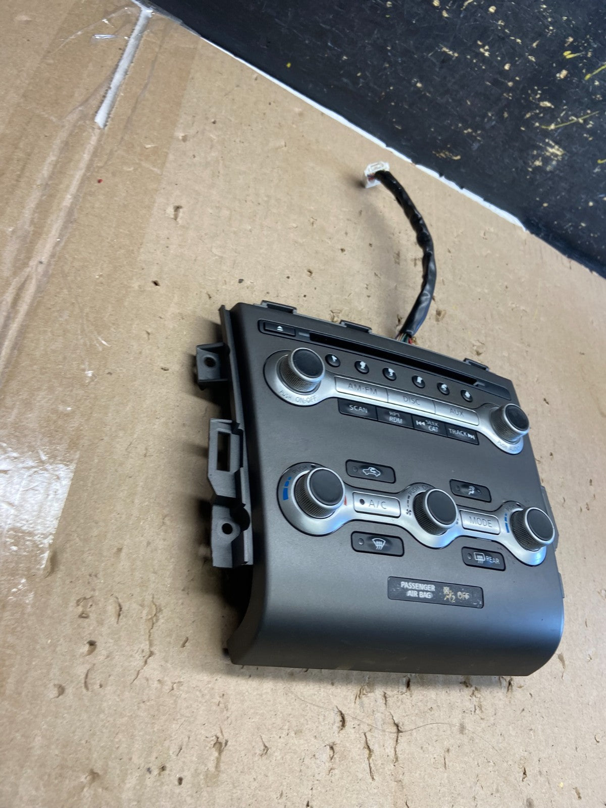 2011 - 2014 Nissan Murano AM FM Radio CD Climate Control Panel Oem ab2247 DG1