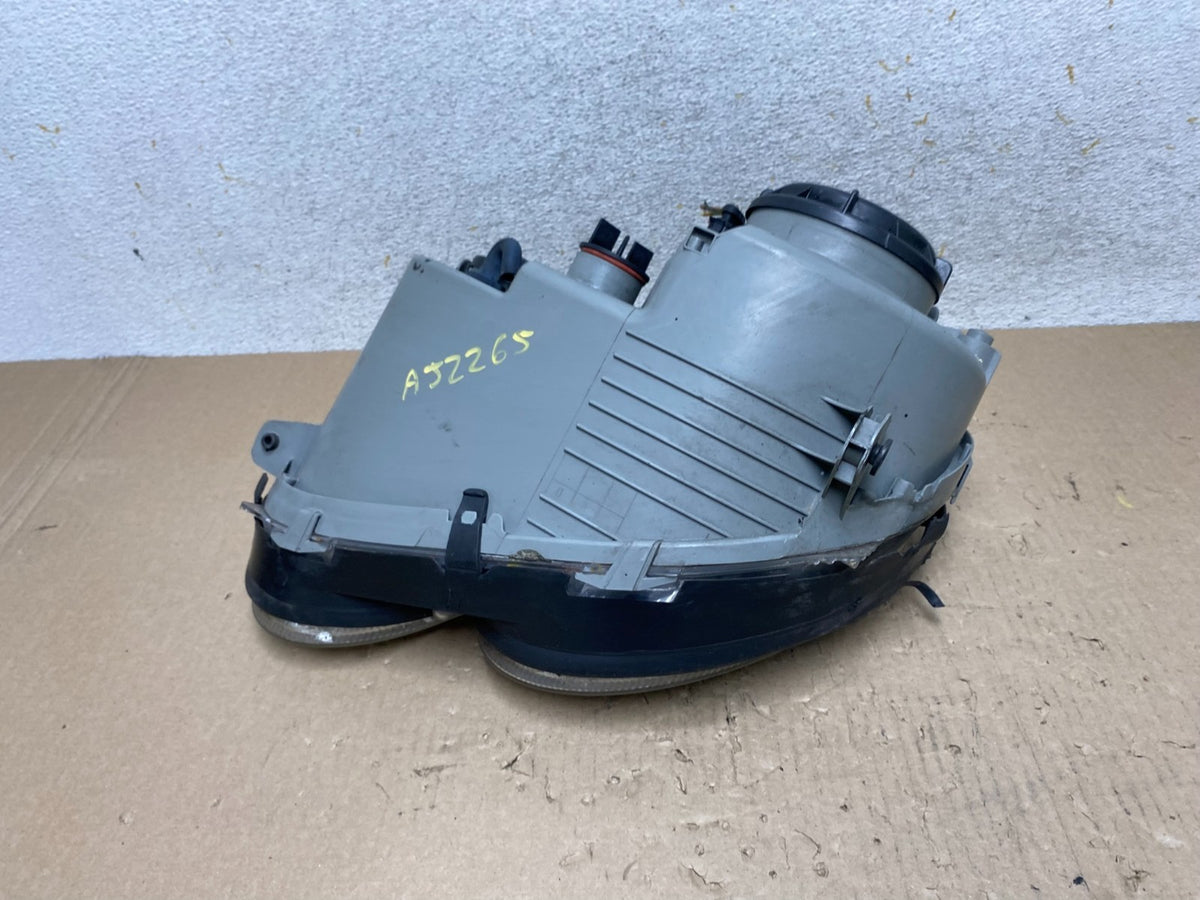 2003-2005 Mercedes Benz W209 CLK Right Passenger Halogen Headlight AJ2265 DW6