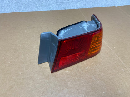 2000 to 2001 Toyota Camry Right Passenger Rh Tail Light AD8907 DW2