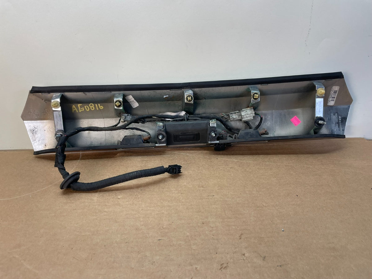 2011-2015 GMC Terrain Tailgate Liftgate Chrome Finish Molding Camera AG0816 DG5