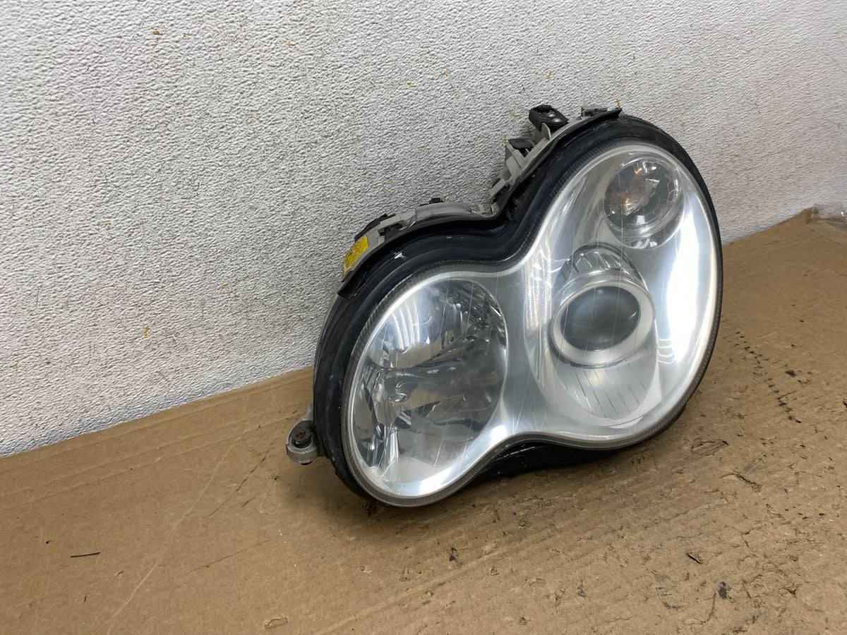 2001 to 2007 Mercedes W203 C Left Driver LH Side Xenon HID Xenon AH9219 DG1