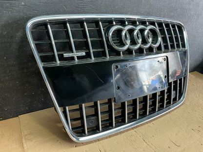 2010 to 2015 Audi Q7 Front Upper Grill Grille  OEM AA8926 DG1