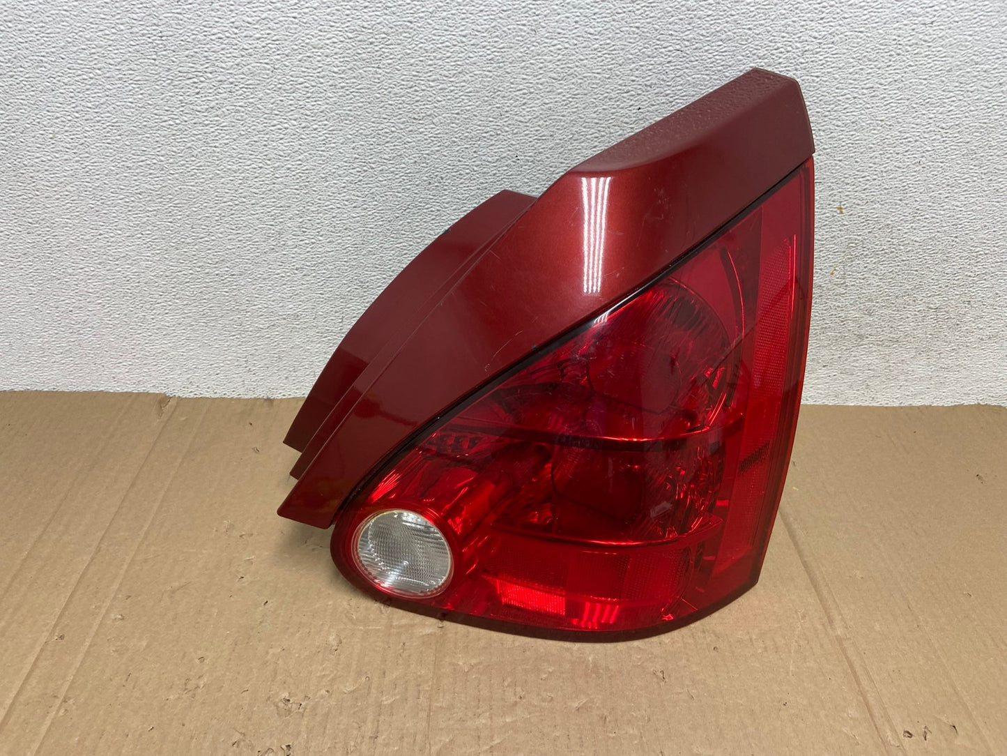2004 2005 2006 2007 2008 Nissan Maxima Right Passenger Tail Light AE8981 LK0