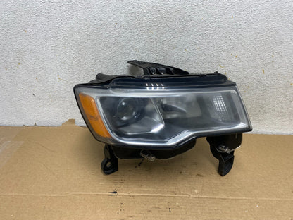2017 - 2021 Jeep Grand Cherokee Right Passenger Halogen Headlight AH7803 DG0