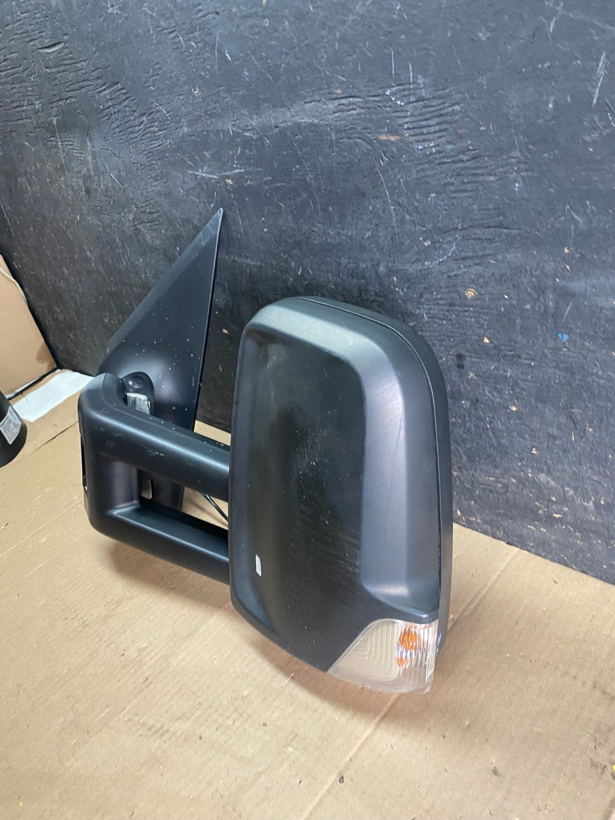 2007 to 2018 Mercedes-Benz Sprinter Left Driver Side View Door Mirror Q5398 DG1