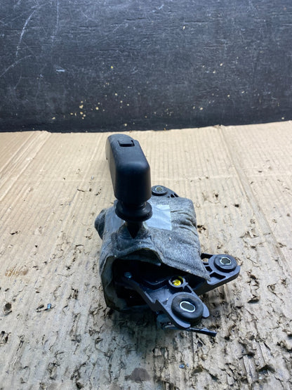 2011 to 2019 Ford Explorer Rear Windshield Wiper Motor OEM X4642 DG2