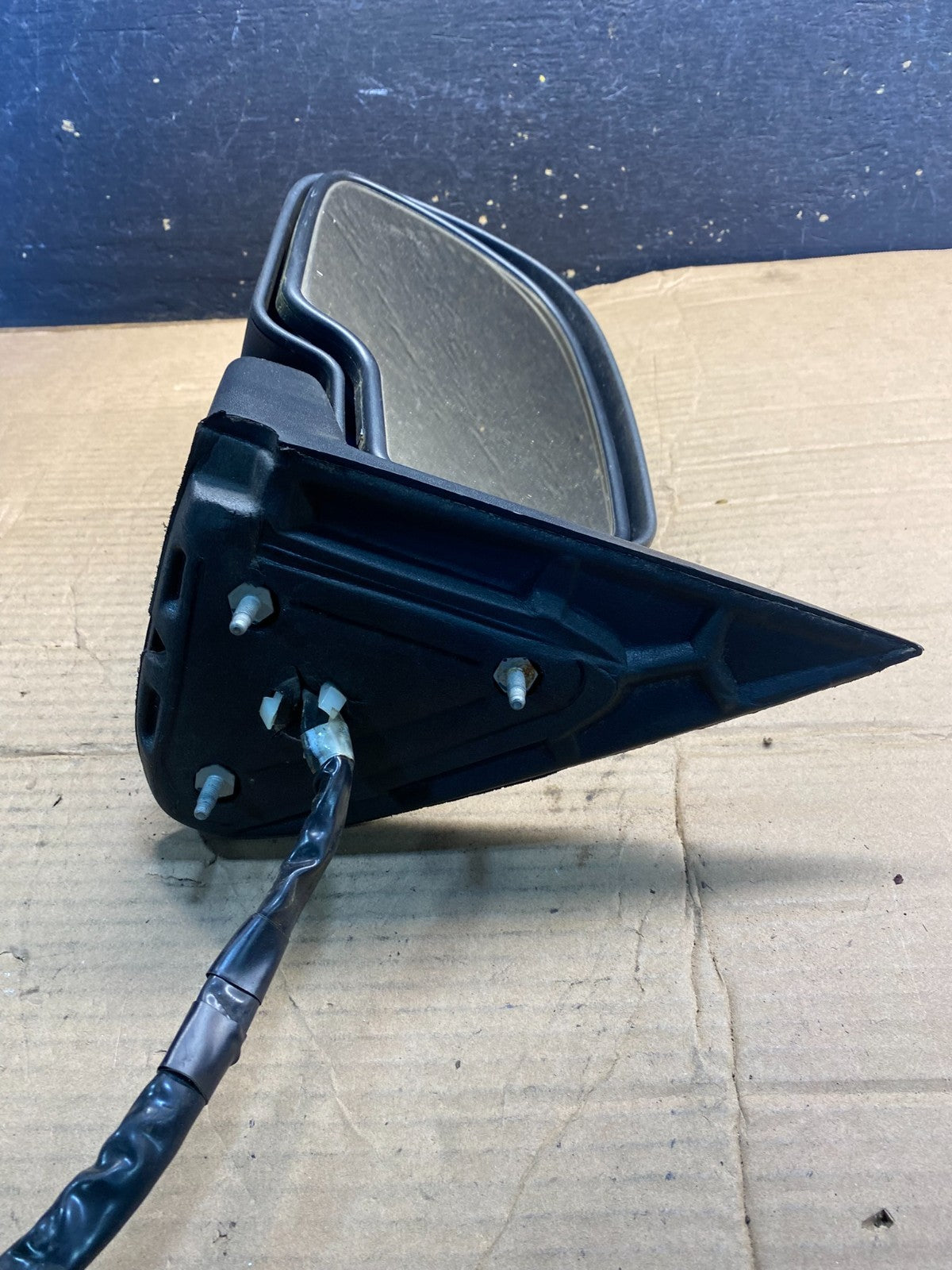 1999 to 2006 Chevrolet Silverado Suburban Left Driver Mirror AA5666 MS4