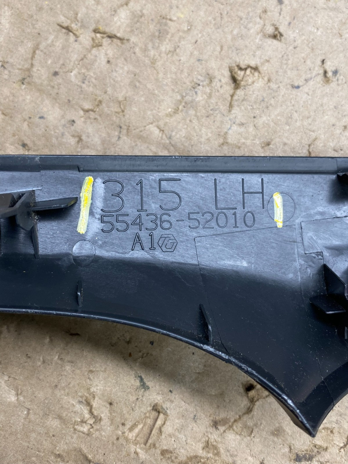 2007- 2011 Toyota Yaris HB Left LH Trim Bezel Panel Center Dash U4842 DG4