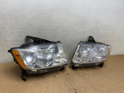2011-2013 Jeep Grand Cherokee Left+Right Halogen Headlights V3591 DW2