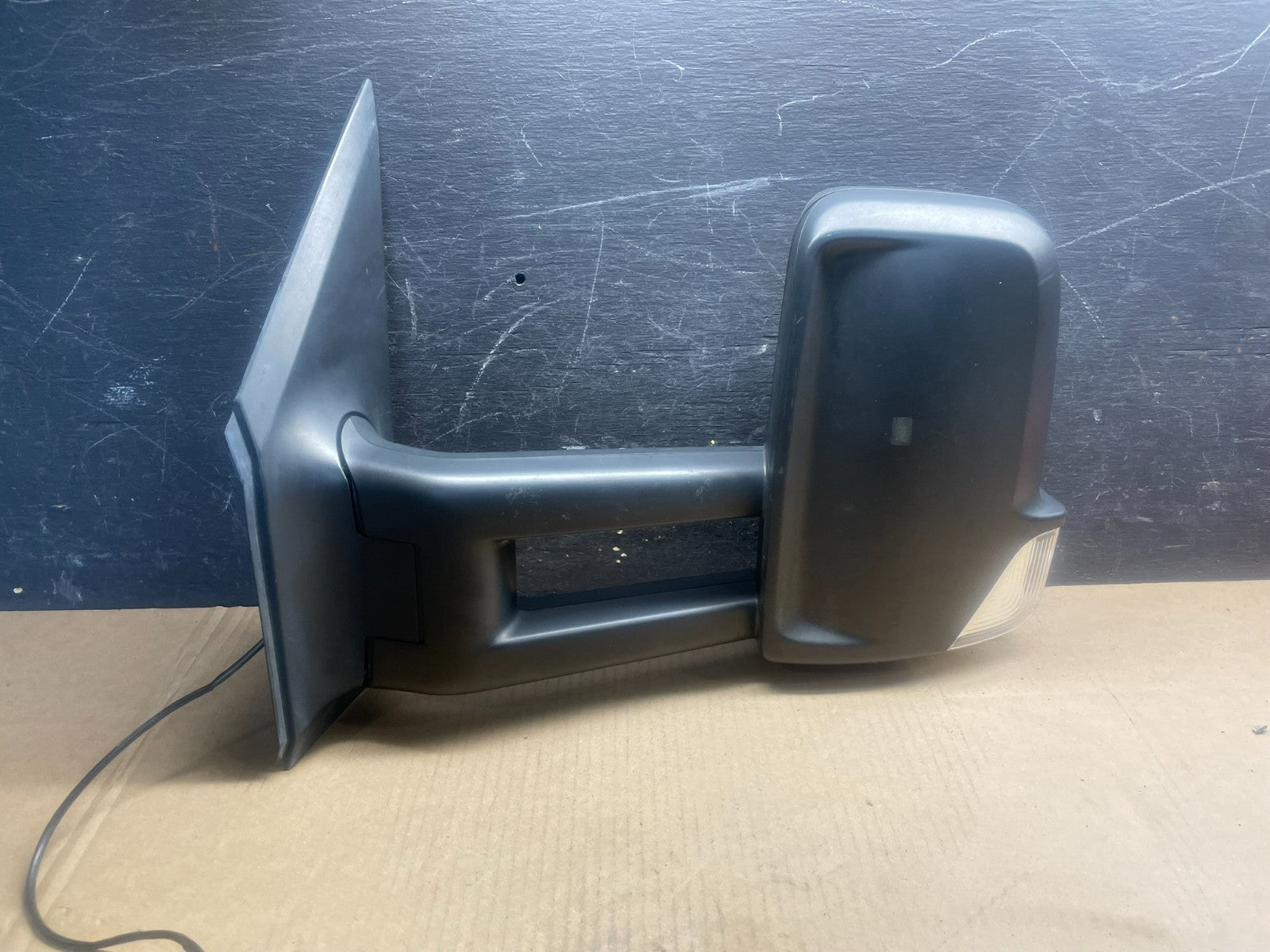 2007 to 2018 Mercedes-Benz Sprinter Left Driver Side View Door Mirror V5911 DG0