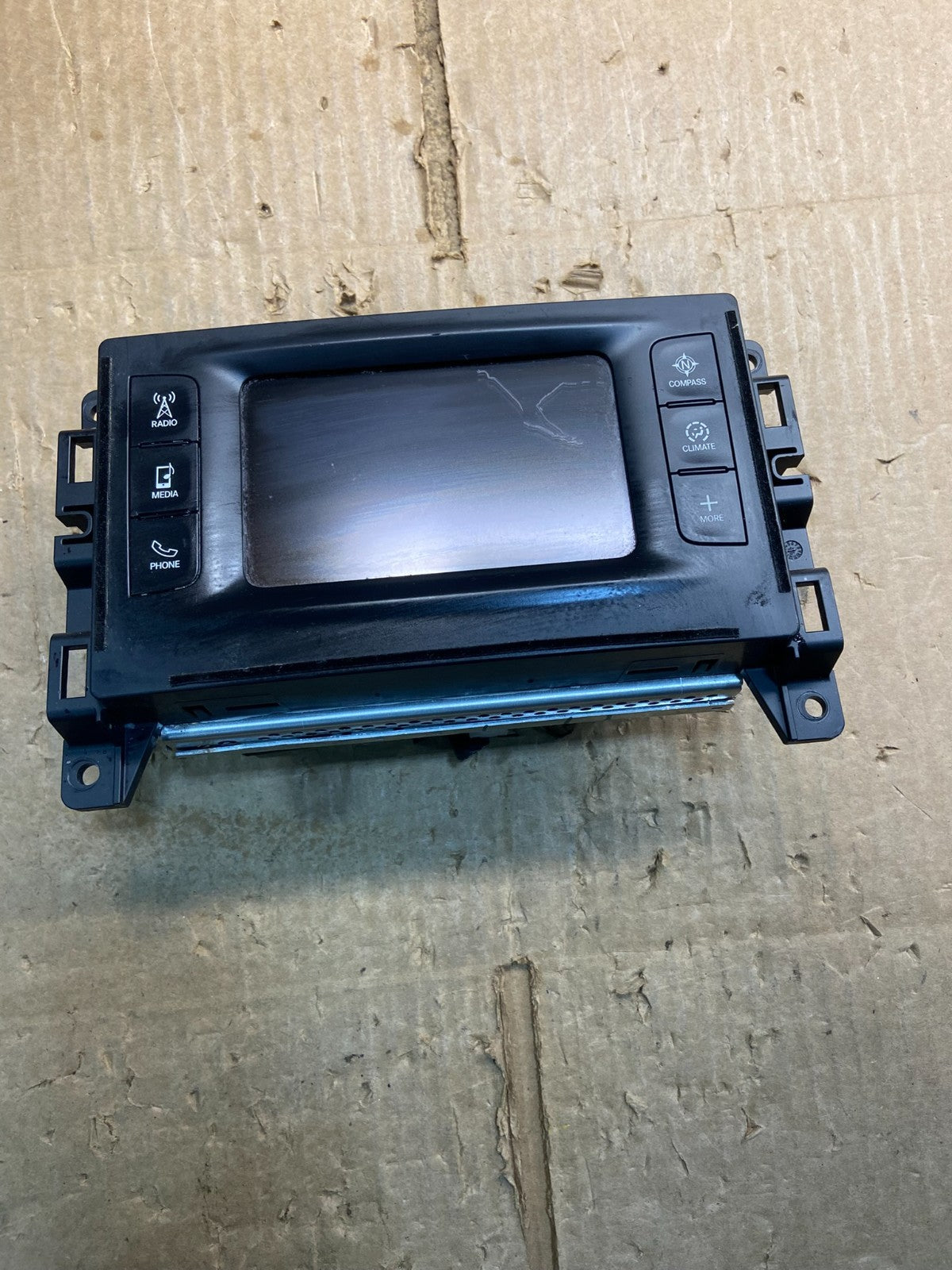 2015 to 2017 Chrysler 200 Radio Receiver Display Screen Player Y7486 DG0