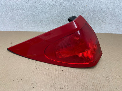 2002-2003 Buick Rendezvous Left Driver LH Side Tail Light AE9713 DW0